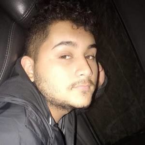 Meet your Posher, Aaron